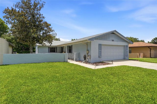 460 PINEHURST COURT, Winter Haven, FL 33884
