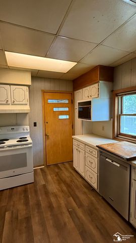 474 Riverview Avenue, Monroe, MI 48162