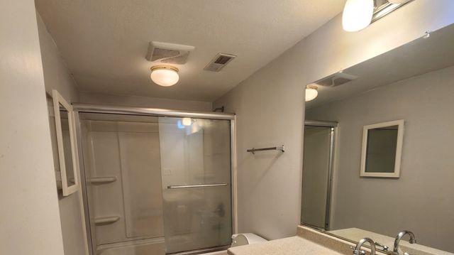 1102 Hinswood Drive 102, Darien, IL 60561