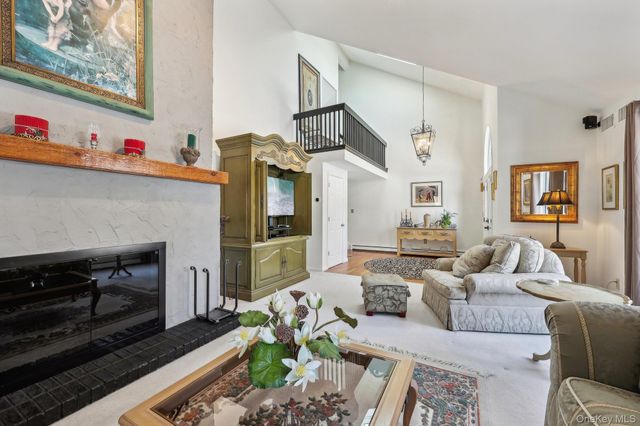 163 Blooms Corners Road, Warwick, NY 10990