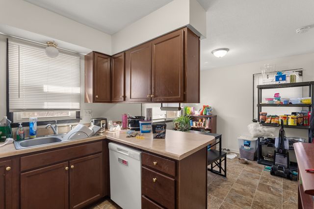 612 Mckinley Avenue, Des Moines, IA 50315