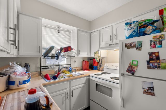 612 Mckinley Avenue, Des Moines, IA 50315