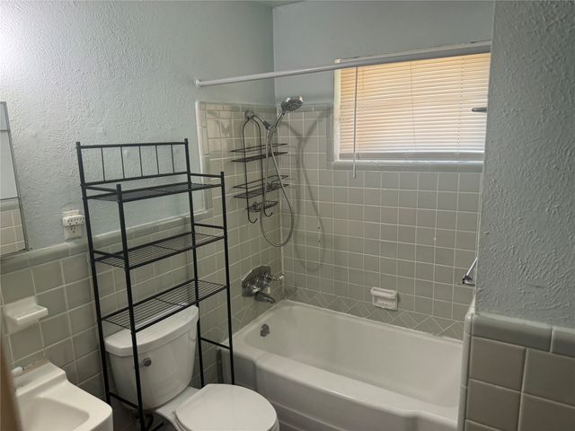 6437 Lontos Drive, Dallas, TX 75214