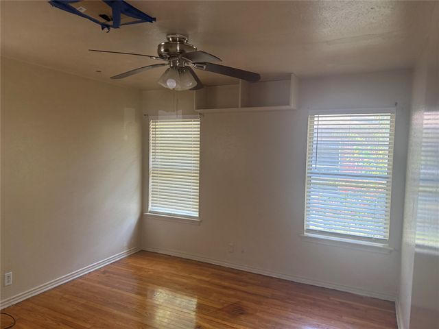 6437 Lontos Drive, Dallas, TX 75214
