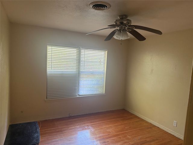 6437 Lontos Drive, Dallas, TX 75214