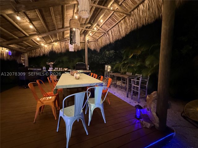12015 NE 10 Av, Biscayne Park, FL 33161
