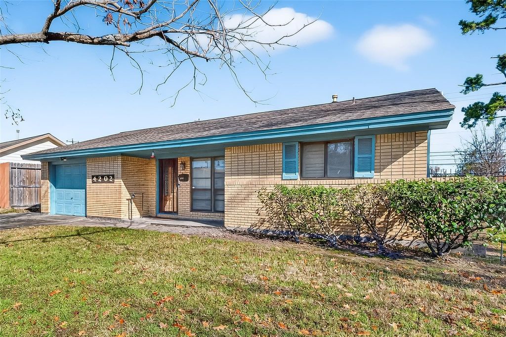 4202 Marlborough Drive, Houston, TX 77092
