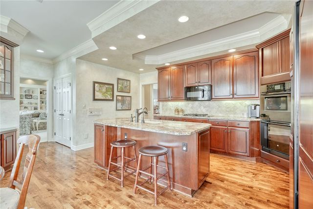 12 Buck Thorn, Victor, NY 14564