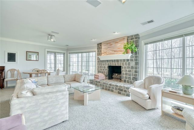 12 Buck Thorn, Victor, NY 14564