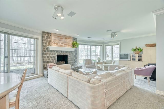 12 Buck Thorn, Victor, NY 14564