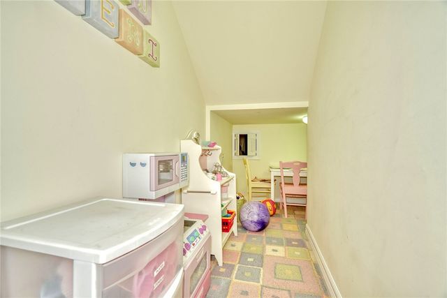 12 Buck Thorn, Victor, NY 14564