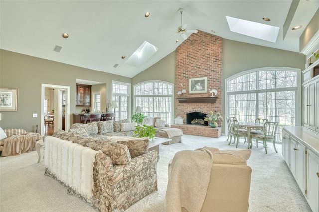 12 Buck Thorn, Victor, NY 14564