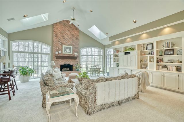 12 Buck Thorn, Victor, NY 14564