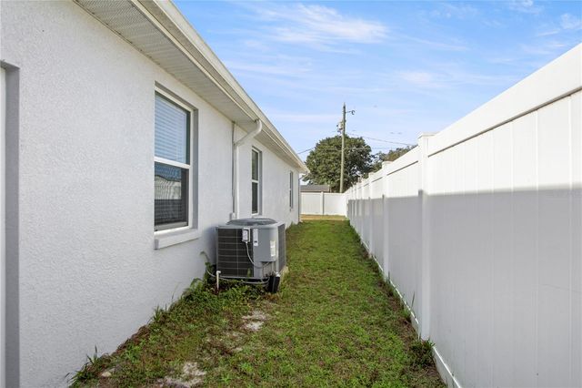 142 PINEVIEW DRIVE, Oviedo, FL 32765