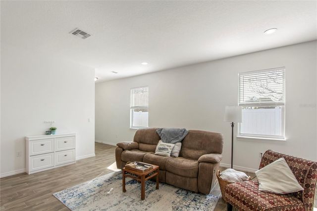 142 PINEVIEW DRIVE, Oviedo, FL 32765