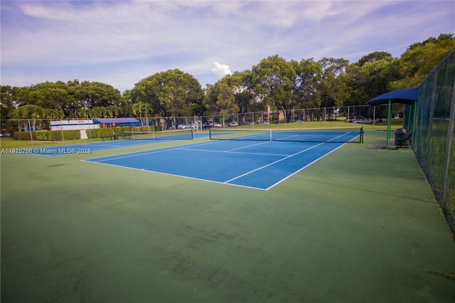 16100 Golf Club Rd 202, Weston, FL 33326