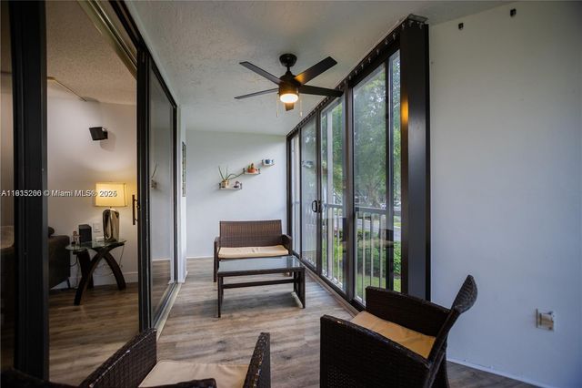 16100 Golf Club Rd 202, Weston, FL 33326