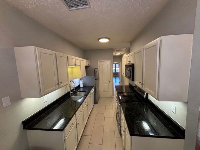 307 Quarry ST, San Marcos, TX 78666