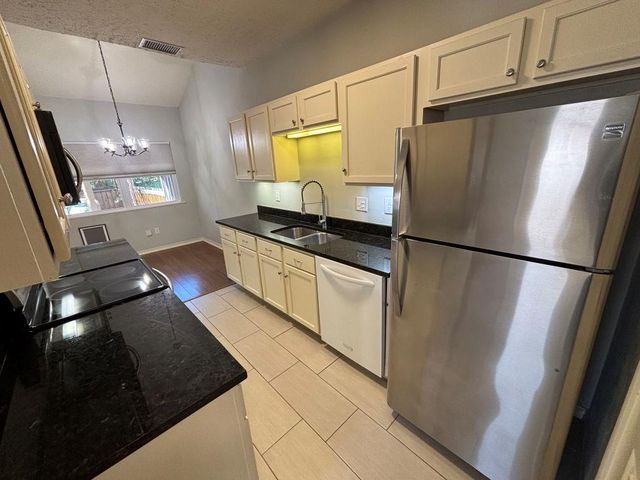 307 Quarry ST, San Marcos, TX 78666