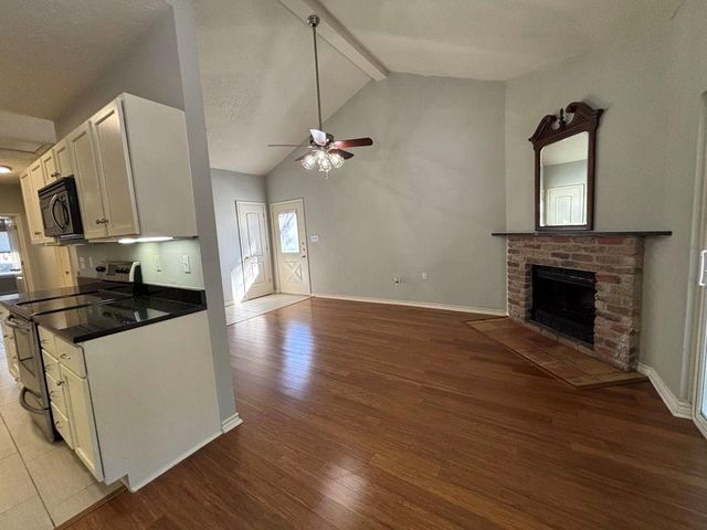 307 Quarry ST, San Marcos, TX 78666