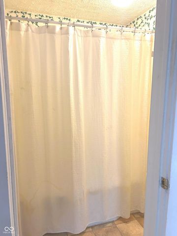 413 W York Street, Rockville, IN 47872