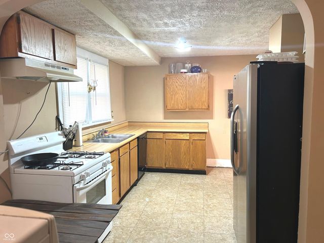 413 W York Street, Rockville, IN 47872