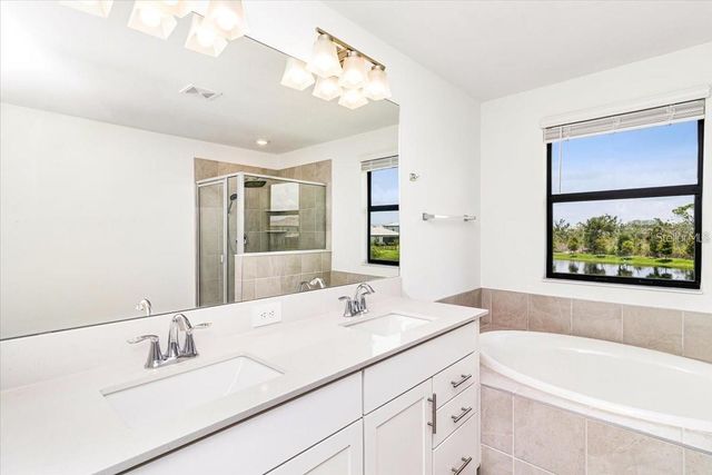 4873 SEAFOAM TRAIL, Bradenton, FL 34211