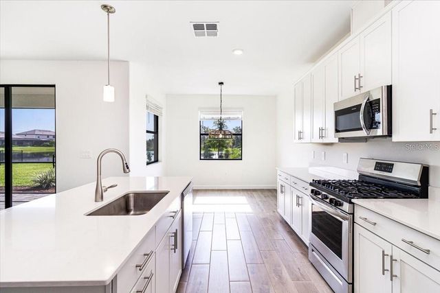 4873 SEAFOAM TRAIL, Bradenton, FL 34211