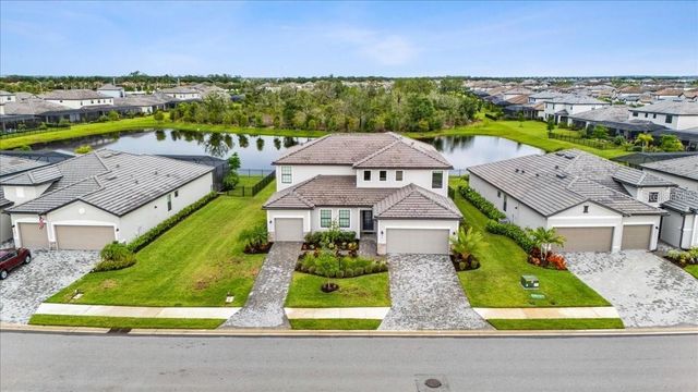 4873 SEAFOAM TRAIL, Bradenton, FL 34211