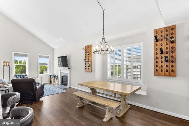 18433 PRESIDIO PL, Round Hill, VA 20141