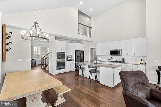 18433 PRESIDIO PL, Round Hill, VA 20141