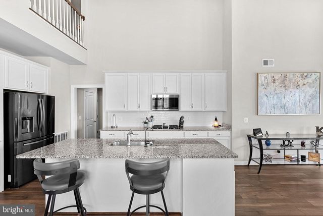 18433 PRESIDIO PL, Round Hill, VA 20141