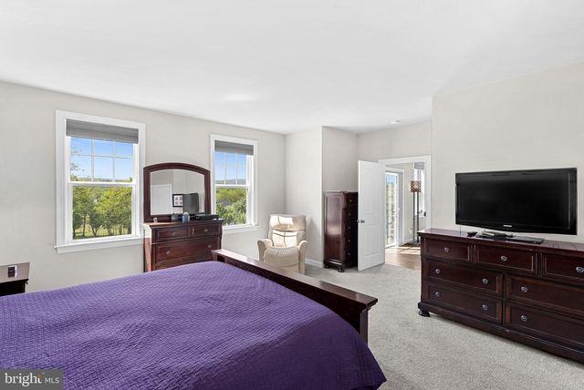 18433 PRESIDIO PL, Round Hill, VA 20141