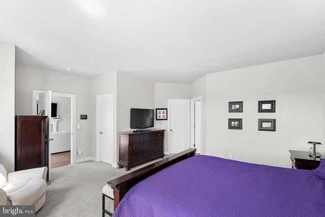 18433 PRESIDIO PL, Round Hill, VA 20141