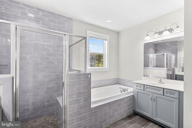 18433 PRESIDIO PL, Round Hill, VA 20141