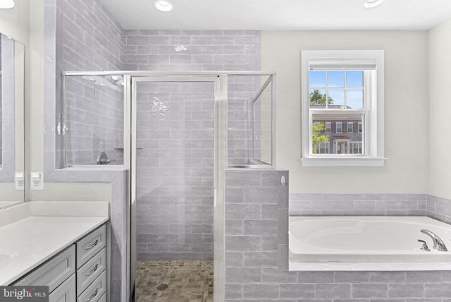18433 PRESIDIO PL, Round Hill, VA 20141