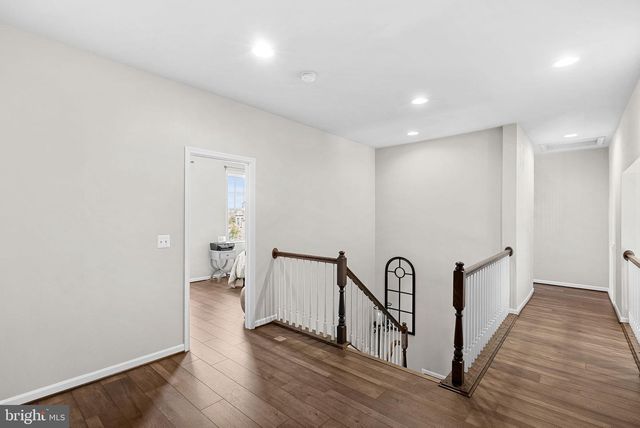 18433 PRESIDIO PL, Round Hill, VA 20141