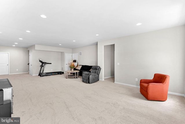18433 PRESIDIO PL, Round Hill, VA 20141