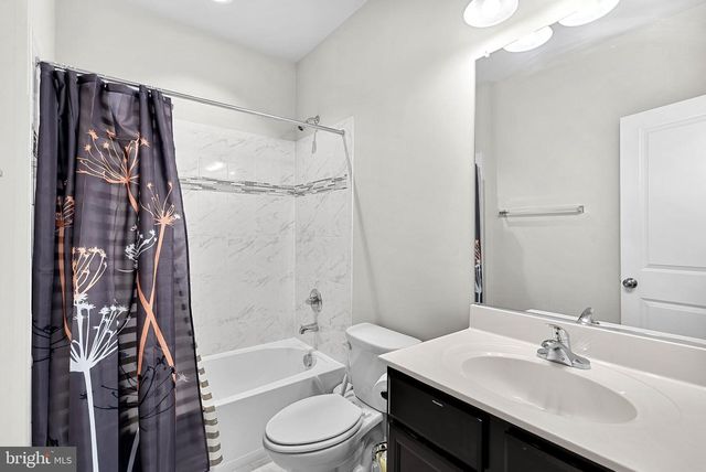 18433 PRESIDIO PL, Round Hill, VA 20141