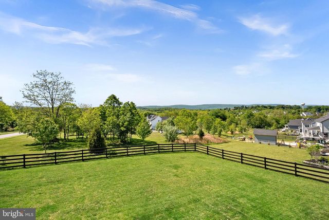 18433 PRESIDIO PL, Round Hill, VA 20141