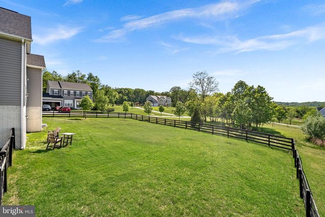 18433 PRESIDIO PL, Round Hill, VA 20141