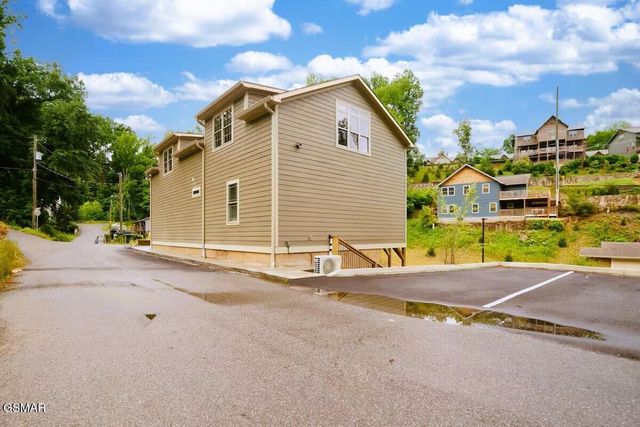 260 Circle Drive, Gatlinburg, TN 37738