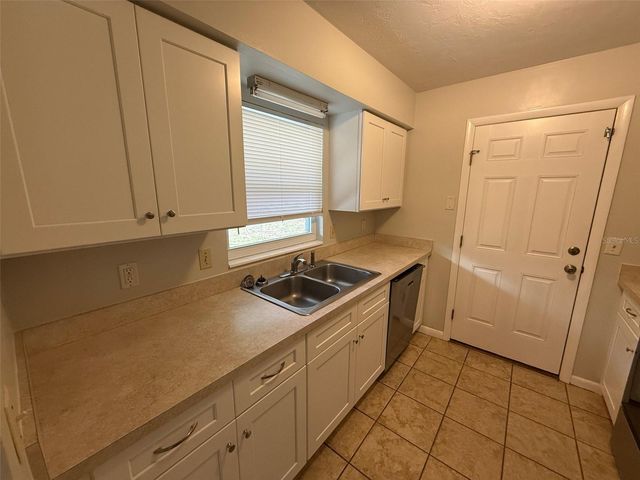 4220 NW 21ST STREET, Gainesville, FL 32605