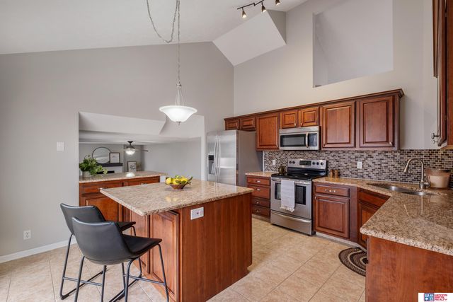 6411 S 162nd Avenue, Omaha, NE 68135