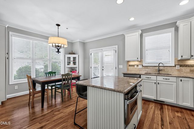 2745 Oberlin 103, Raleigh, NC 27608