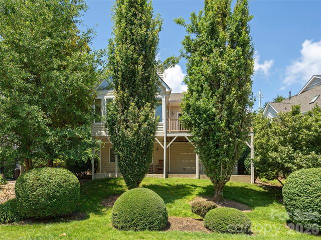 171 Ashefield Court, Hendersonville, NC 28791
