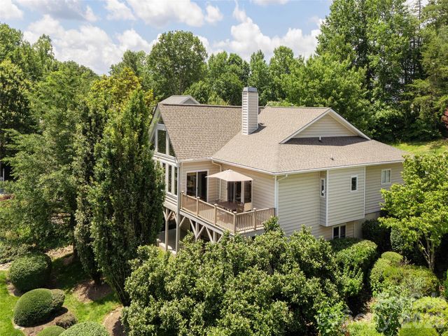 171 Ashefield Court, Hendersonville, NC 28791