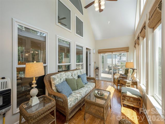 171 Ashefield Court, Hendersonville, NC 28791