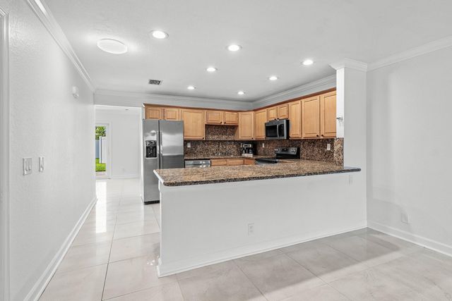 231 SW 6th Street, Boca Raton, FL 33432