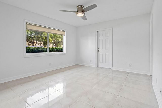 231 SW 6th Street, Boca Raton, FL 33432